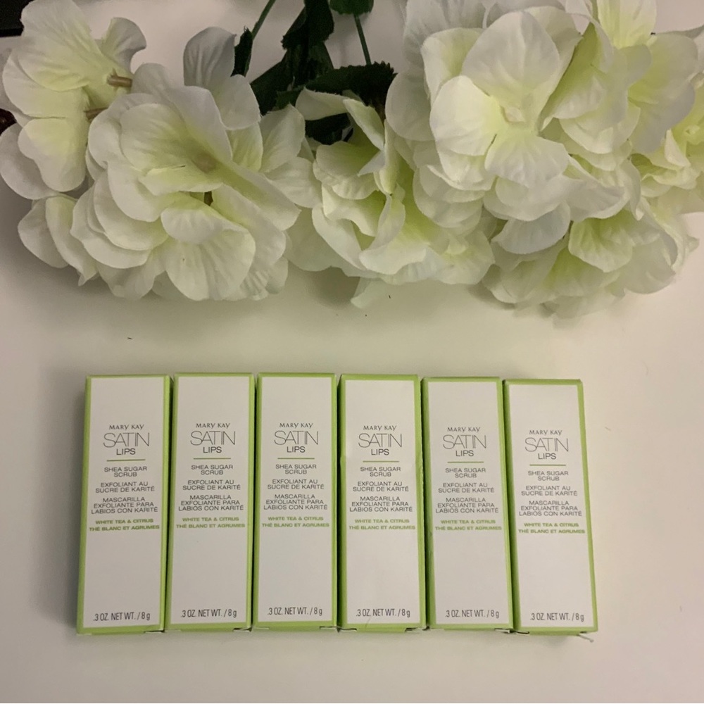 👄Mary Kay Satin Lips Sugar Scrub NIB  Buy 2 for 15 or 10 each.
